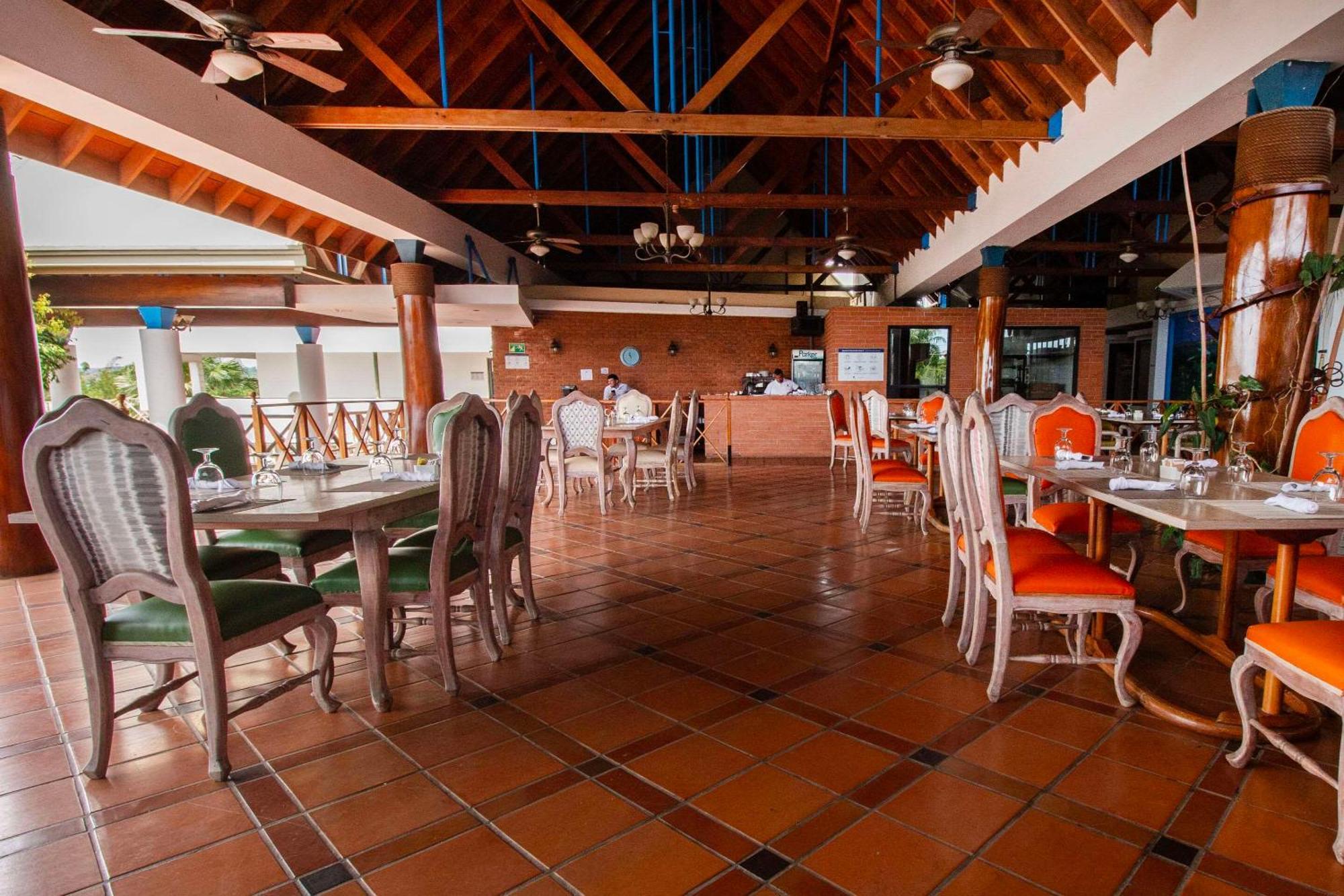 Hotel Faranda Guayacanes Chitré Exterior foto